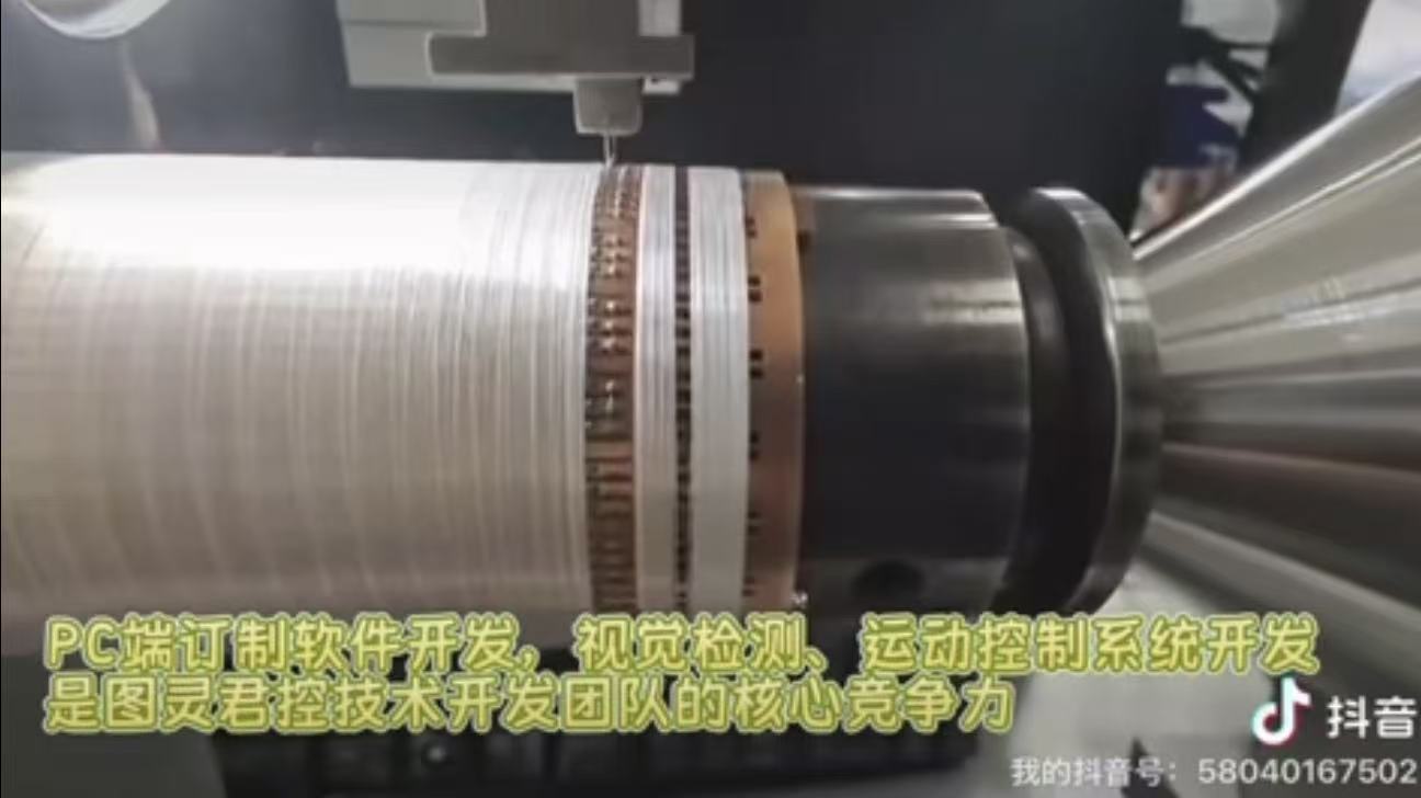 自研视觉算法及软件，引导空心杯电机线圈点胶
